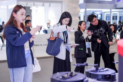 AWE 2025：石头科技以创新科技重塑行业未来 引领用户价值新高度